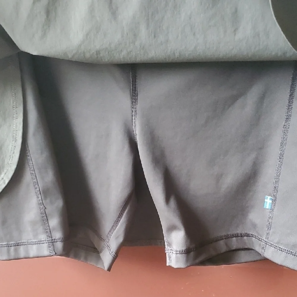 Fjallraven Women's Abisko MIDSUMMER Skort in Gray